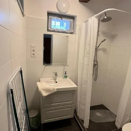 Vitamin K73 Vendeghaz 3* Boldogkοváralja